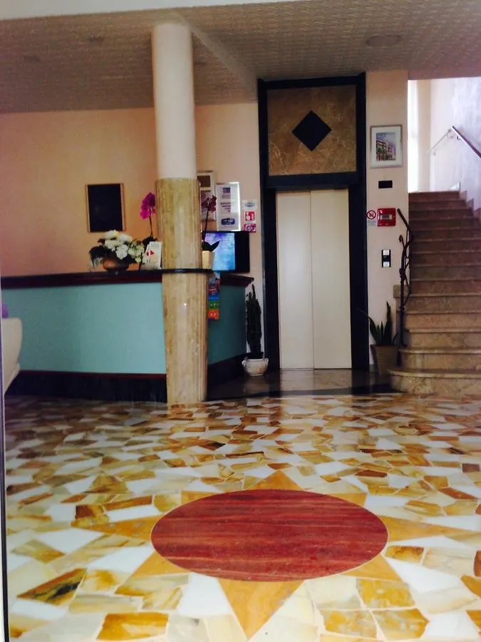***  Hotel Lazzarini Bellaria-Igea Marina Italia